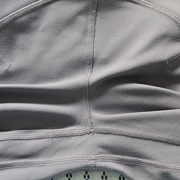 Lululemon Violet Verbena Unlimit High-Rise Tights Size 4 - Picture 11 of 11